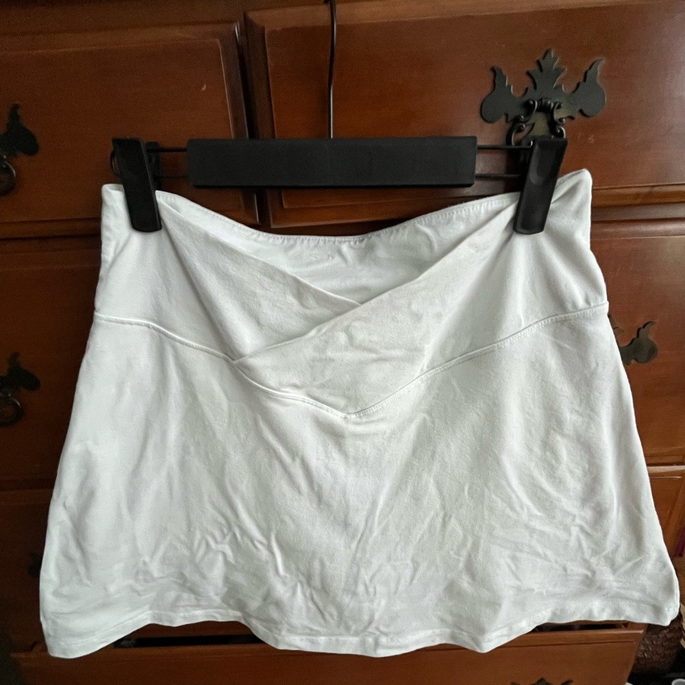 PINK Victoria's Secret White Skirt